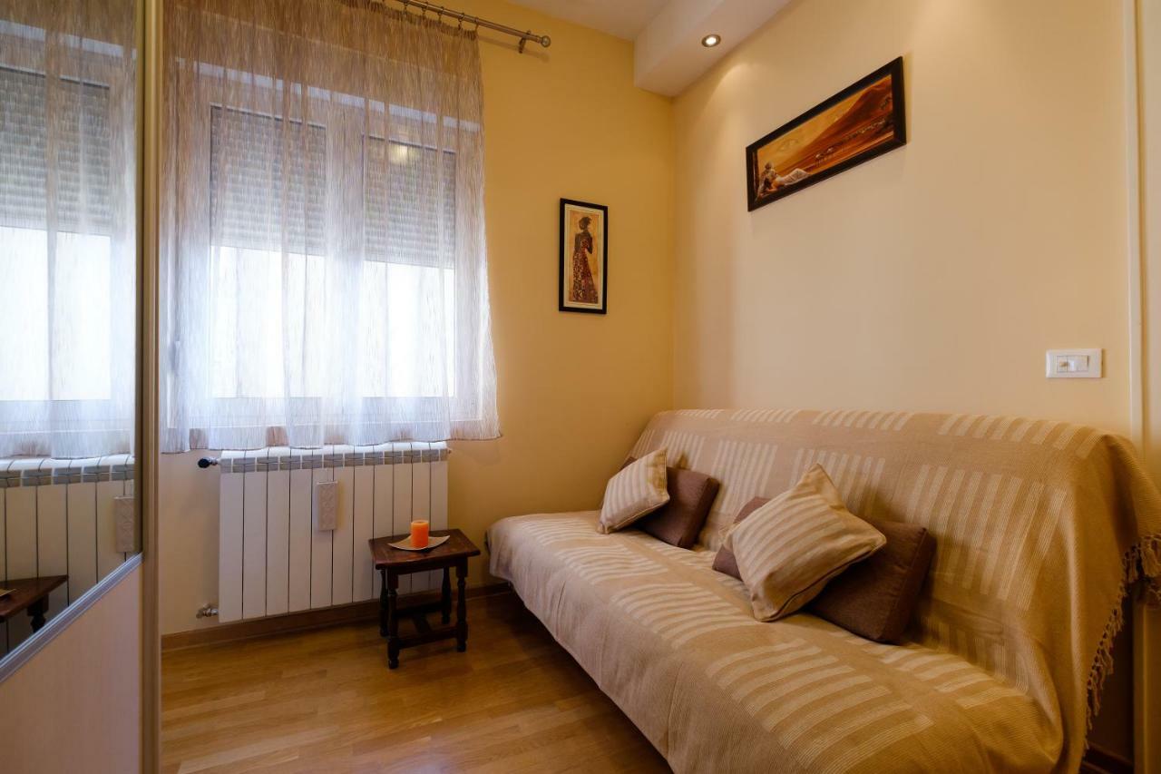 Apartament Jolie Belgrad Zewnętrze zdjęcie
