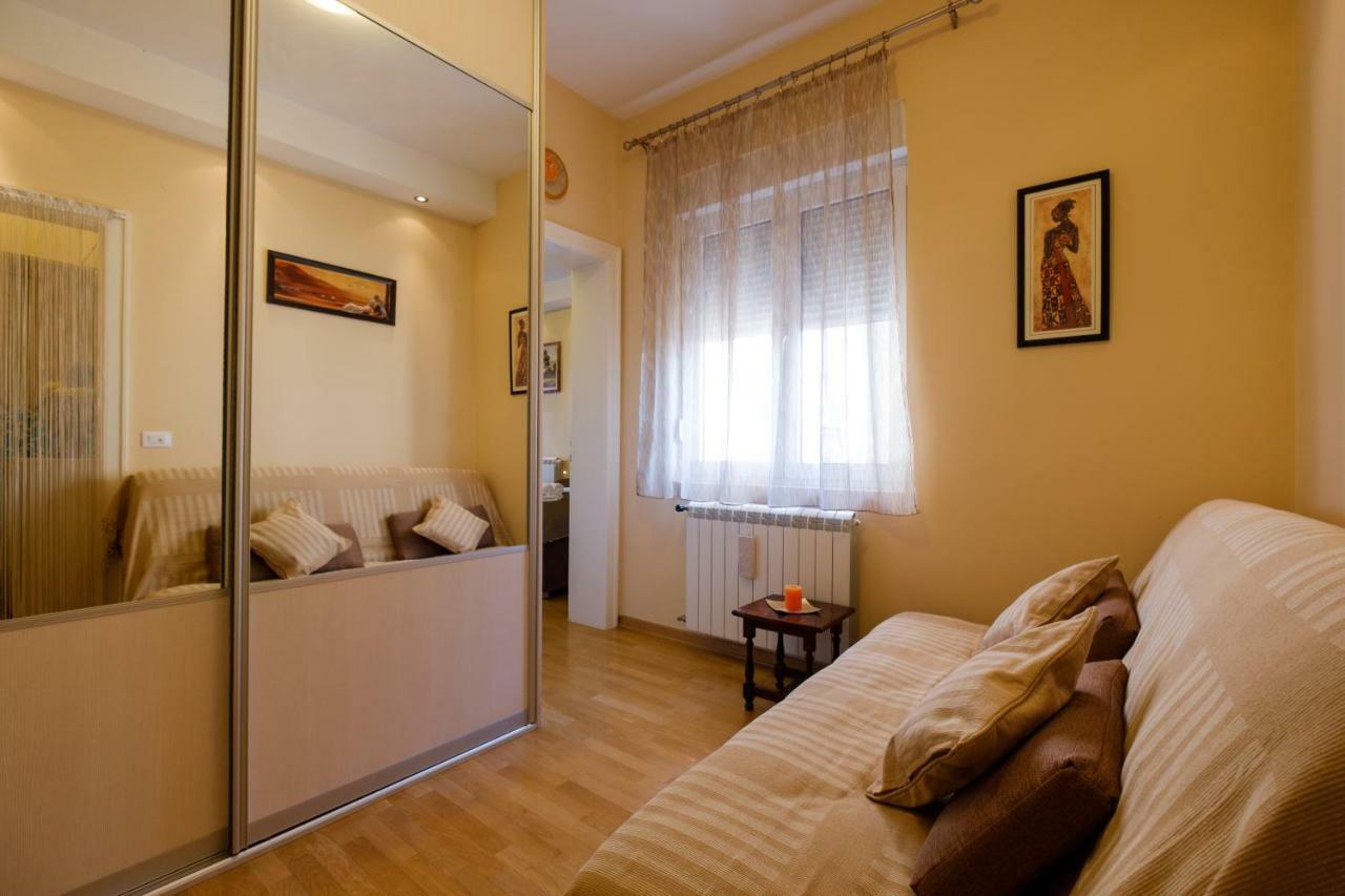 Apartament Jolie Belgrad Zewnętrze zdjęcie