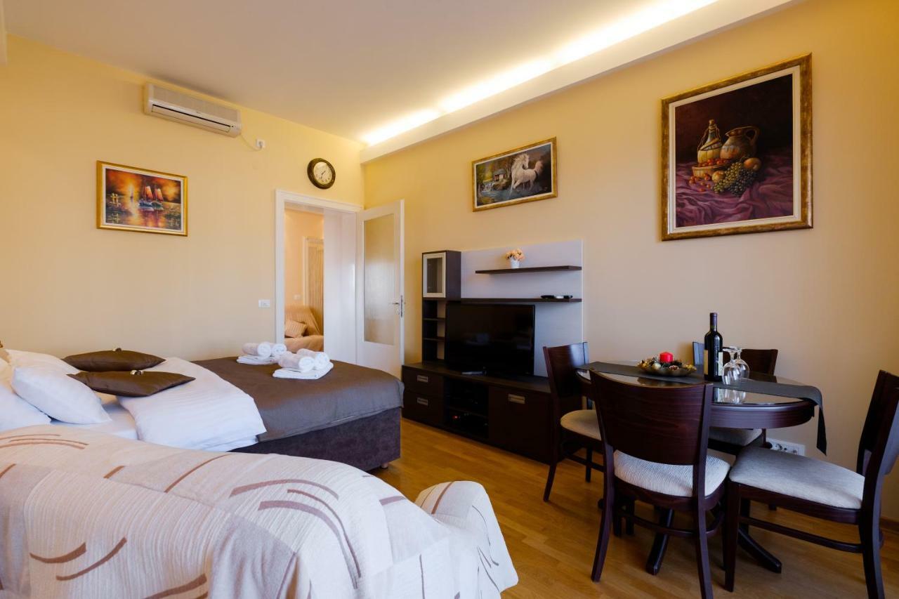 Apartament Jolie Belgrad Zewnętrze zdjęcie